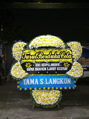 Papan Bunga Duka di Pringgasela